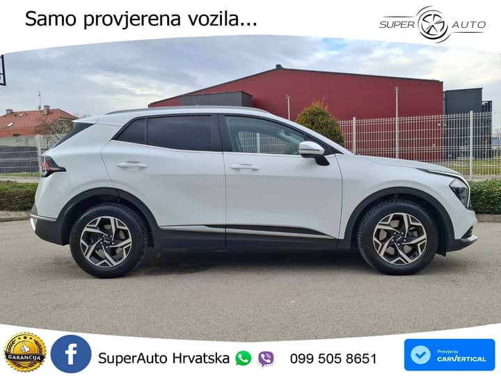 Slika prikazuje vanjski dio vozila (eksterijer).