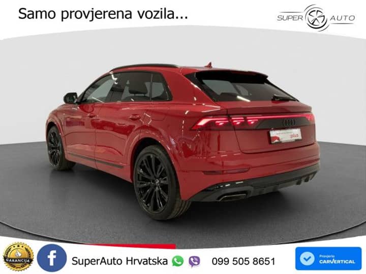 Audi Q8 55 TFSIe quattro Aut. S line 394 KS, ZRAČ+360+ACC+GR SJED+KEY+VIRT+LANE