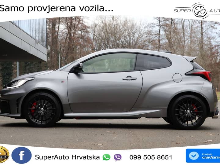 Slika prikazuje vanjski dio vozila (bočni pogled).