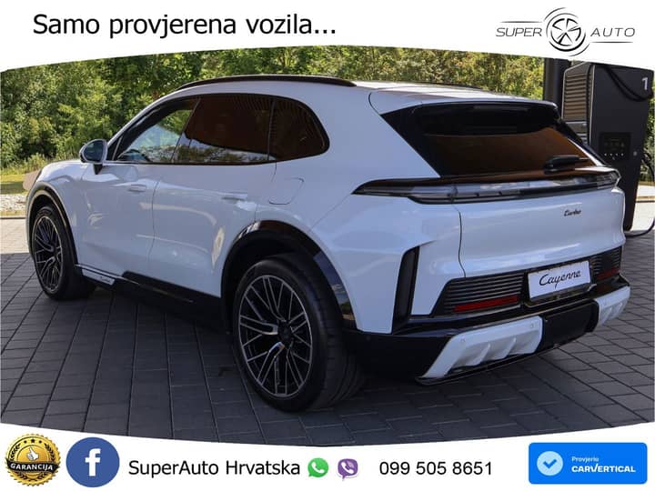 Porsche Cayenne Turbo Electric 1156 KS, PANO+360+GR SJED+HEAD