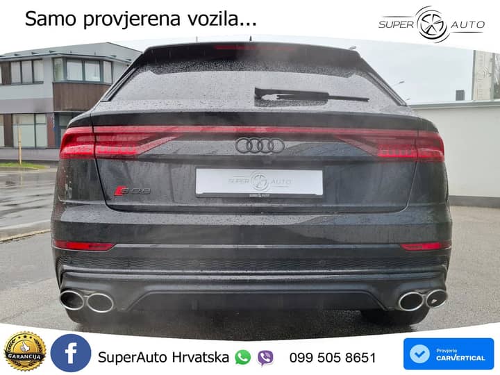 Slika prikazuje vanjski dio vozila (stražnji dio).