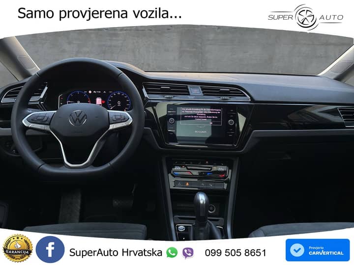 VW Touran 2.0 TDI DSG Highline 150 KS, LED+ACC+PANO+GR SJED+KAM+PARK