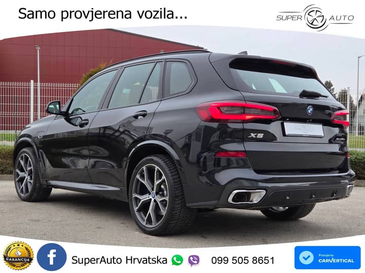 Slika prikazuje vanjski dio vozila (eksterijer).