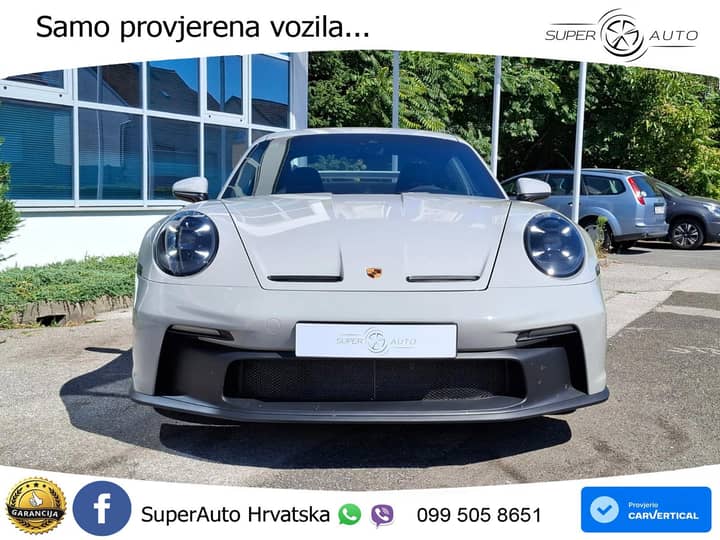 Slika prikazuje vanjski izgled vozila (eksterijer).