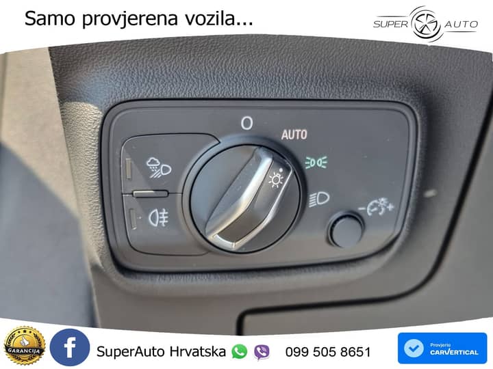 Slika prikazuje unutrašnjost vozila, panel upravljanja svjetlima.