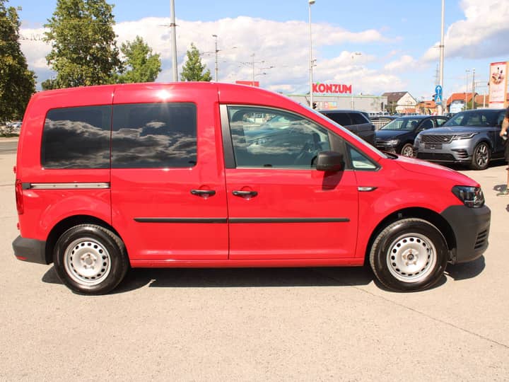 Slika prikazuje vanjski izgled vozila (eksterijer).