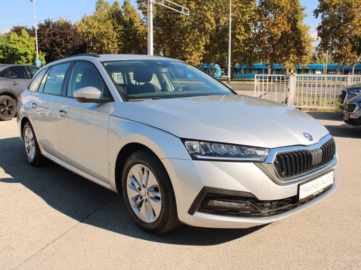 Slika prikazuje vanjski izgled automobila.