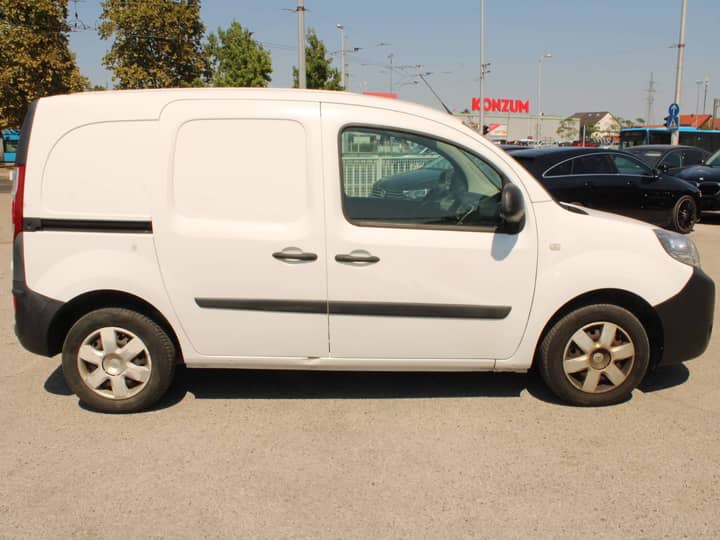 Slika prikazuje vanjštinu vozila (eksterijer).