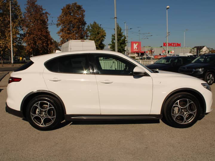 Alfa Romeo Stelvio 2.2 Ti Q4 210ks AUTOMATIK *LED, NAVIGACIJA, KAMERA*