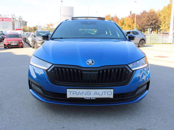Slika prikazuje vanjski izgled automobila, prednji dio.
