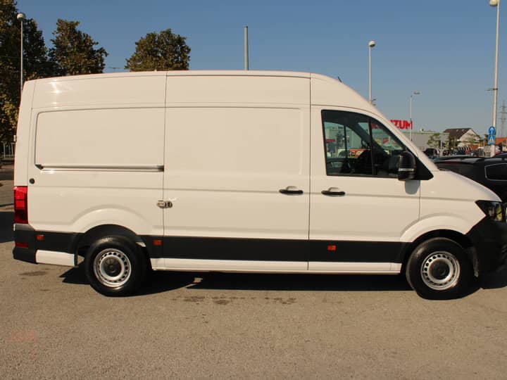 Slika prikazuje vanjski dio vozila (eksterijer).