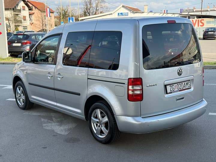 2015 VW Caddy - eksterijer 2