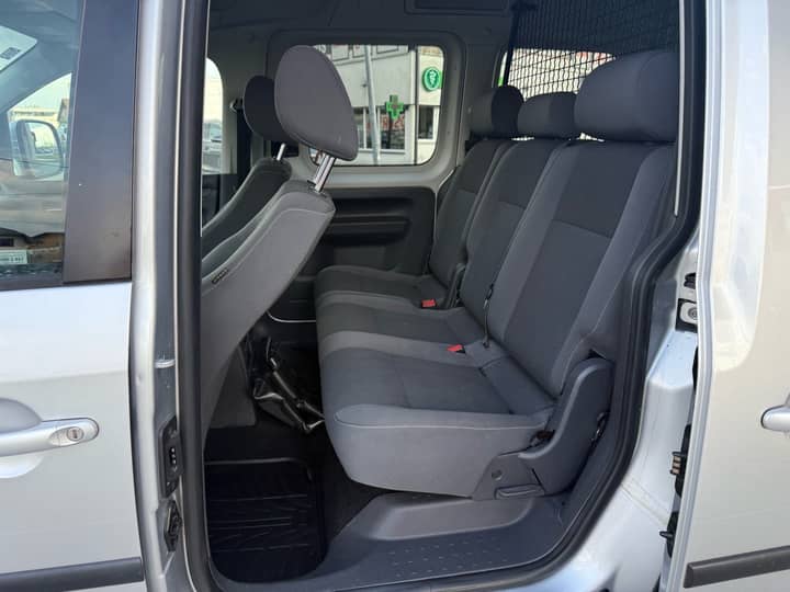 2015 VW Caddy - interijer 2