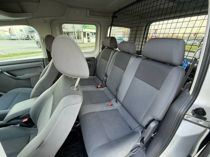 2015 VW Caddy - interijer 3
