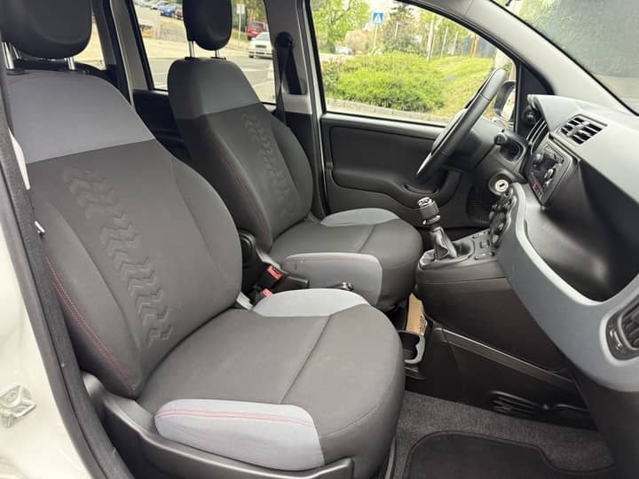Fiat Panda 1,2 Easy*HR AUTO*2019*KLIMA*TOP STANJE* - interijer 2