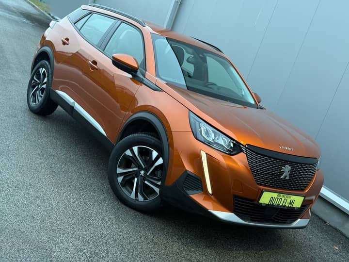 Peugeot 2008 1.2 130ks Allure*AUTOMATIK*JAMSTVO* - eksterijer 2