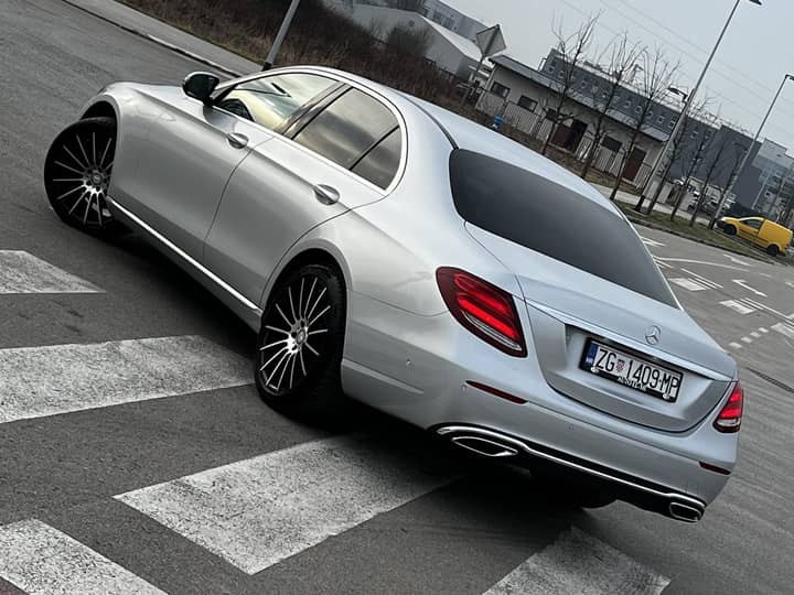 Mercedes-Benz E220d Avantgarde*WIDESCREEN*ALU 19* - eksterijer 3