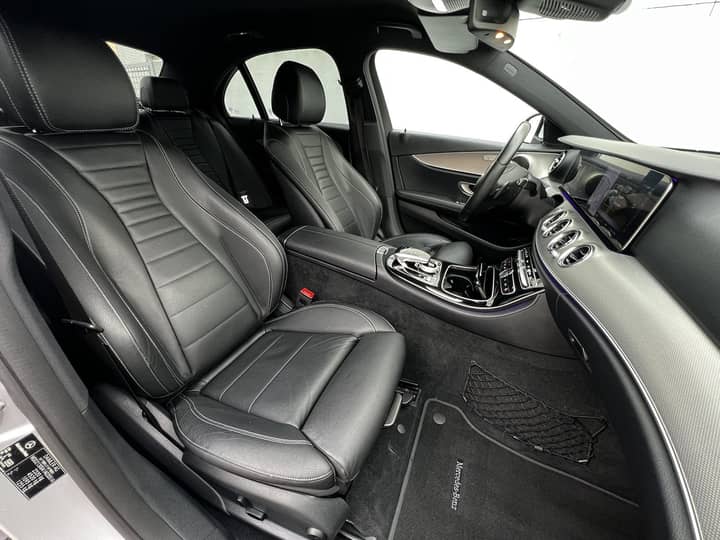 Mercedes-Benz E220d Avantgarde*WIDESCREEN*ALU 19* - interijer 2